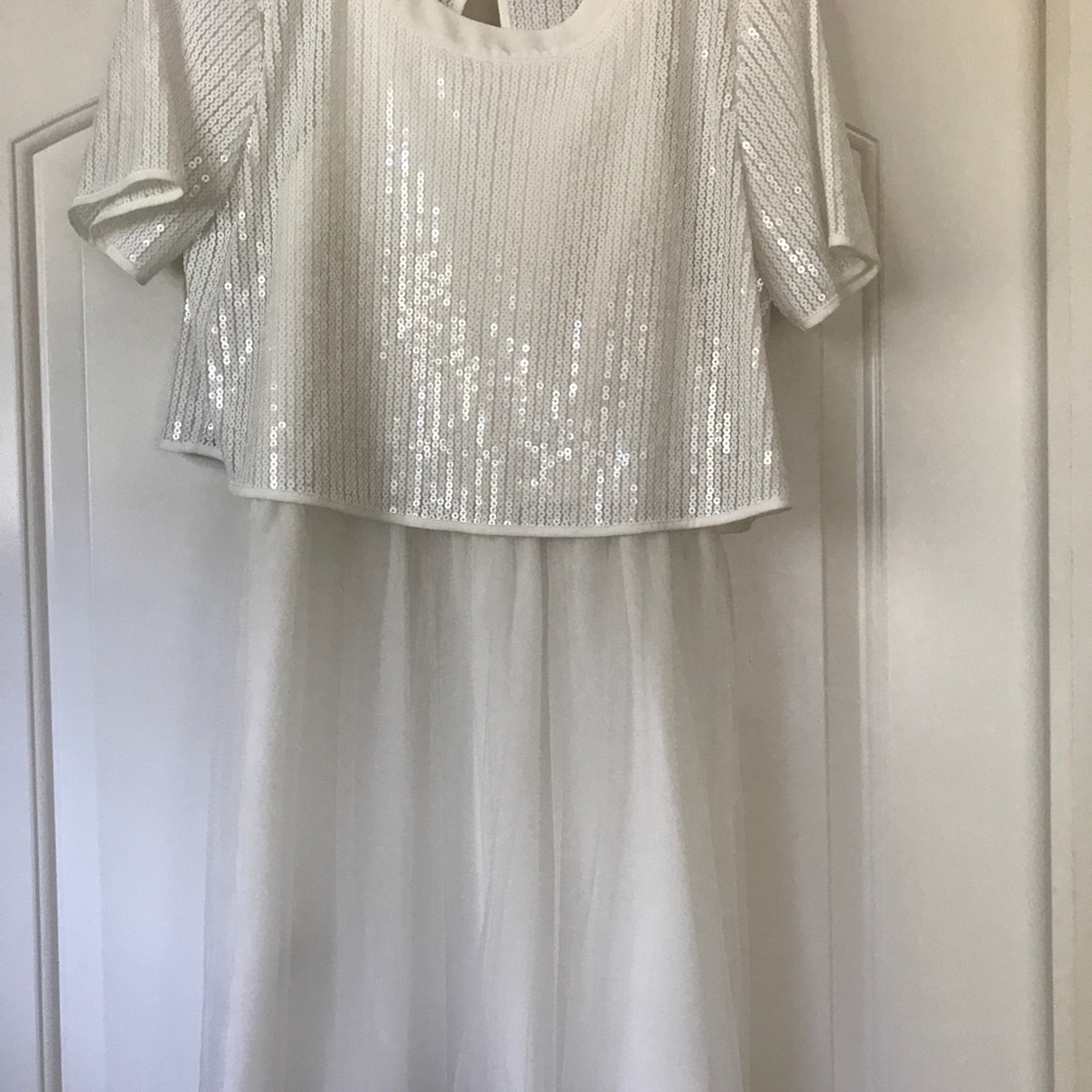 NWT- BCBG white sequined overlay tulle dress